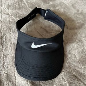 Nike Featherlight visor